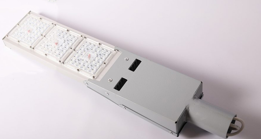 Вуличний LED світлодіодний світильник на 90 Вт